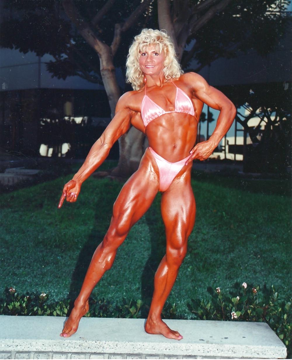12P Nikki Fuller  - female bodybuilder