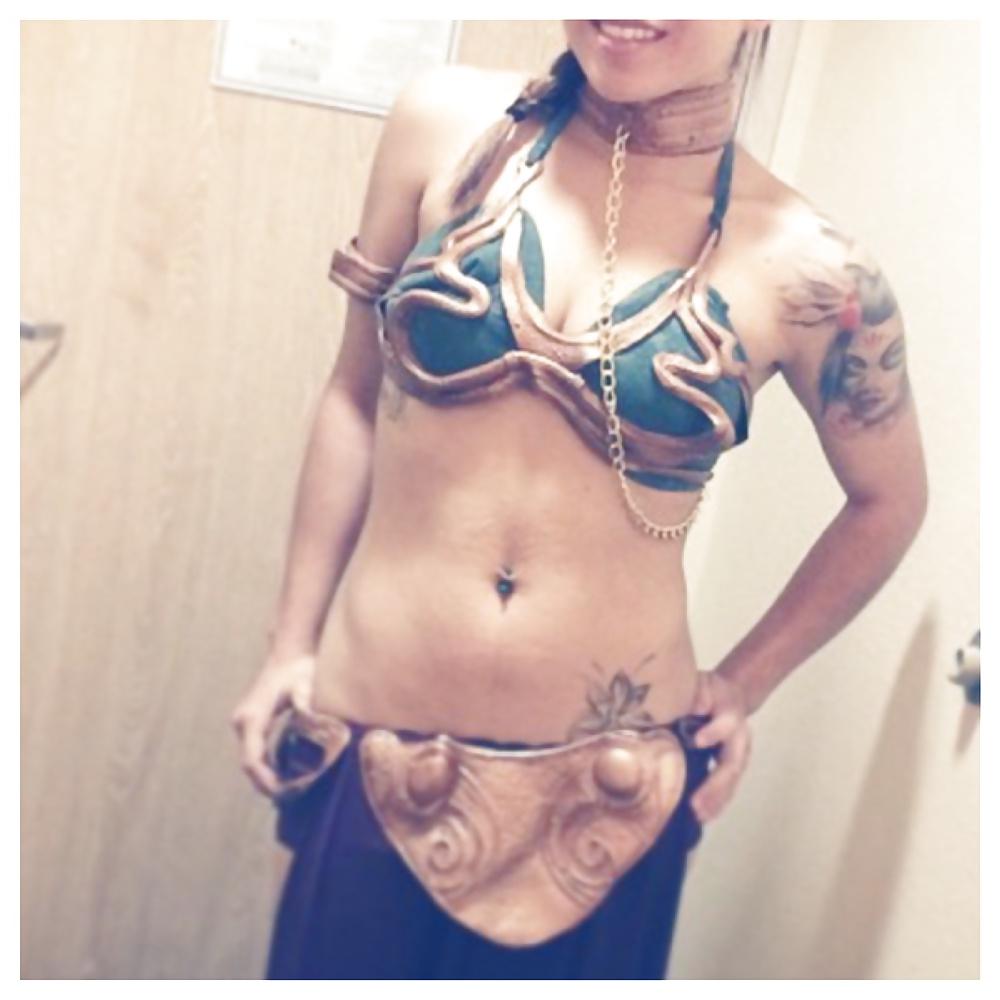 15P Amateur Wives Share Photos 2