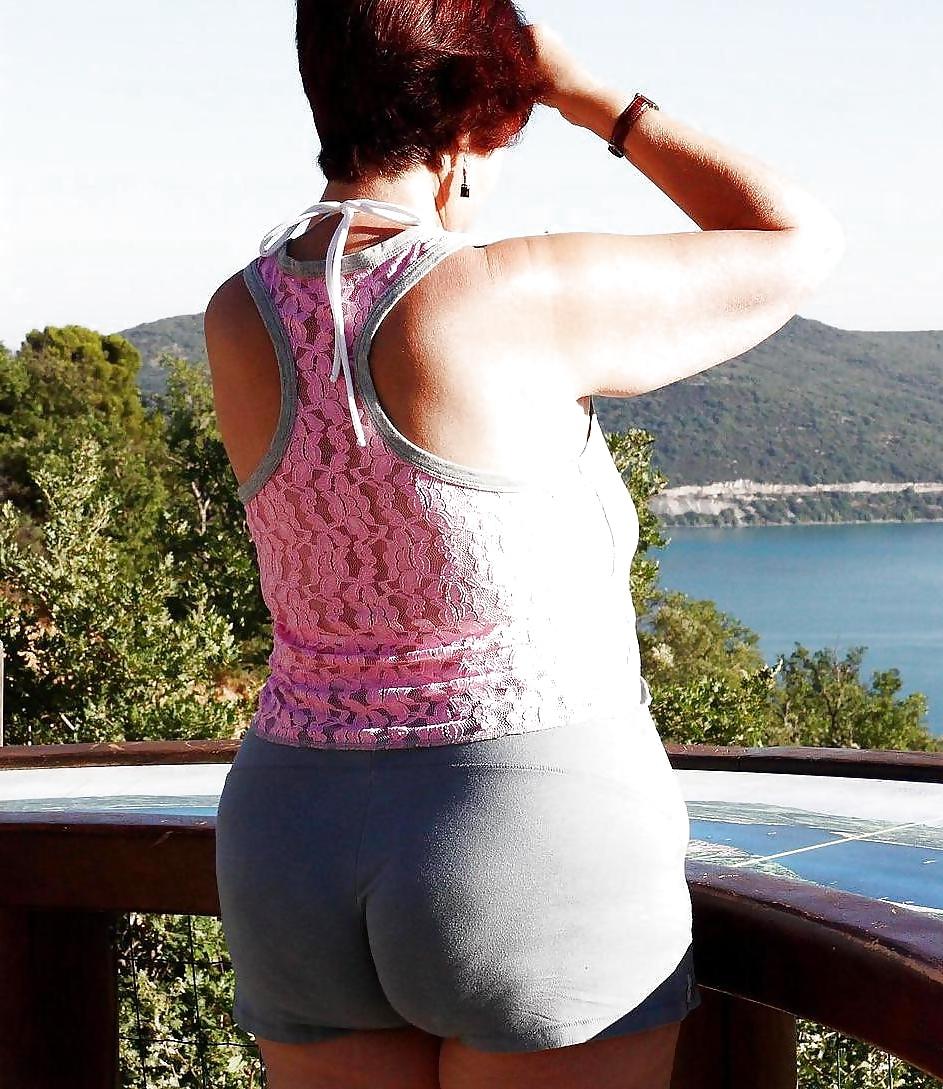 25P Mature Ladies Are The Best