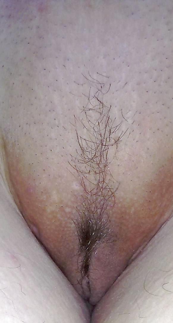 11P Shaving a bbw pussy