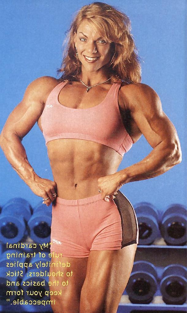 18P Suzan Kaminga - female bodybuilder