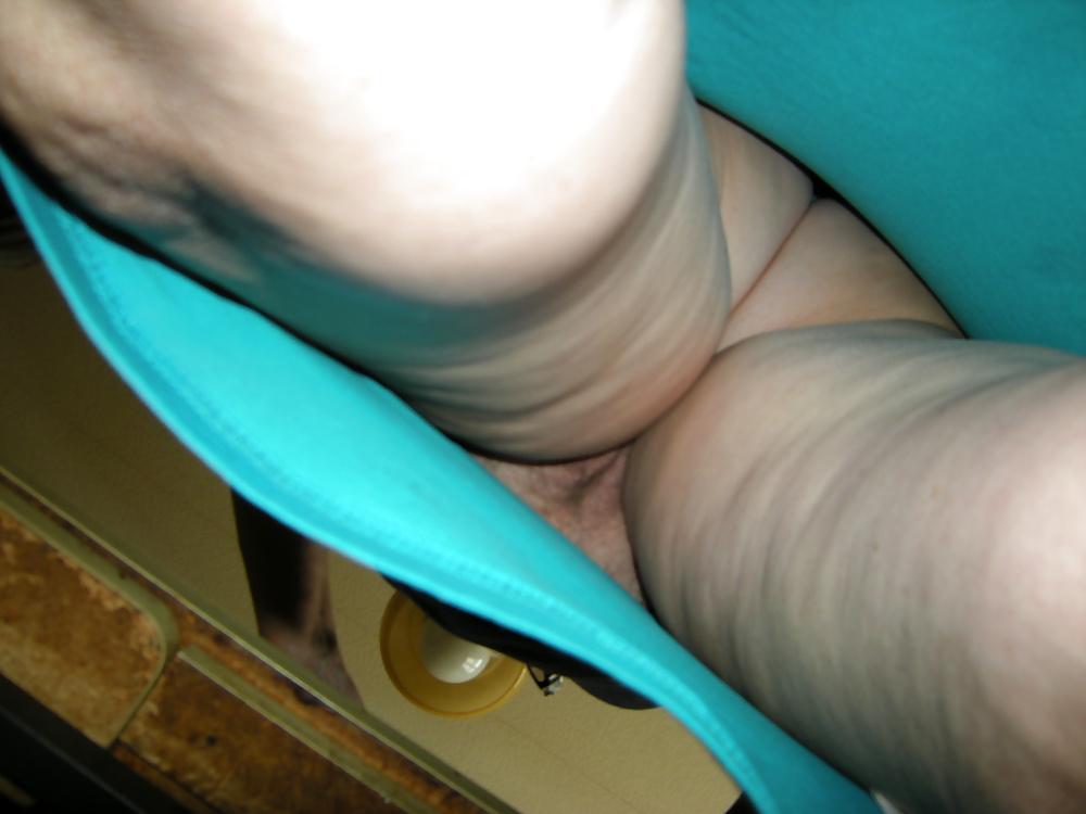 25P Upskirt du net 3