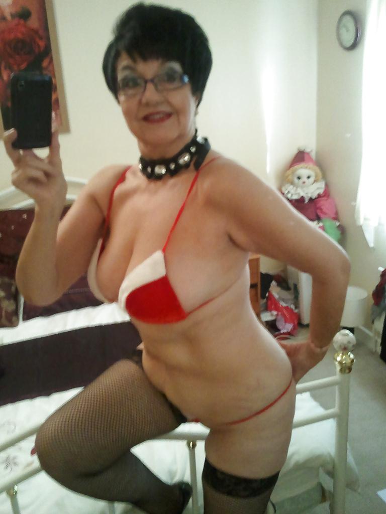 17P Gina's friend Jean Asked Us To Post Her Selfies