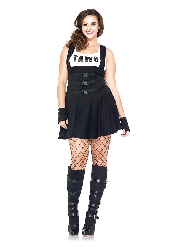 25P Uniform Bitches 002