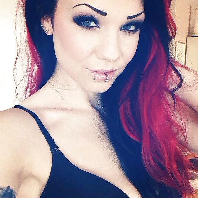 25P Love latex!