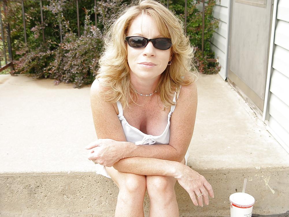 25P Perfect Mom Every Teen Boy Wants to Fuck