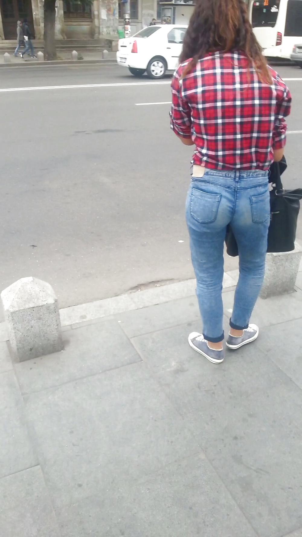 21P Spy sexy ass schoolgirls romanian