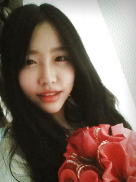 15P Korean Slut Loves To Take Selfies At Home