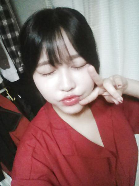15P Korean Slut Loves To Take Selfies At Home