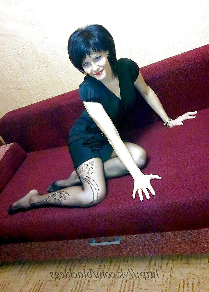 25P Stockings ,tights and high heels 15