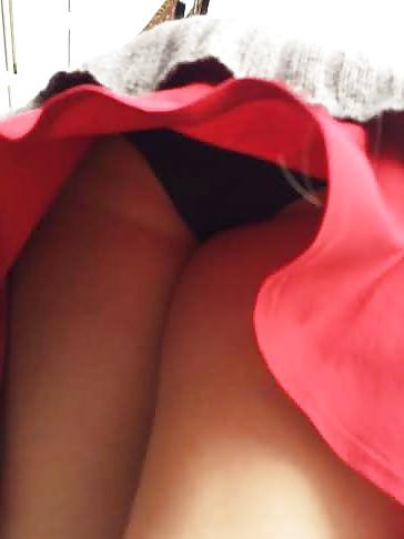 4P Sexy milf upskirt 14 10 14