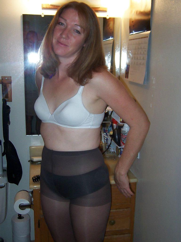 17P Matures in pantyhose 4