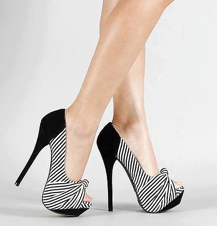 25P Ballbusting Heels & Domination