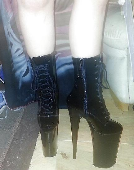 25P Ballbusting Heels & Domination