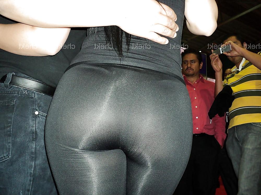 25P Cameltoe and Ass