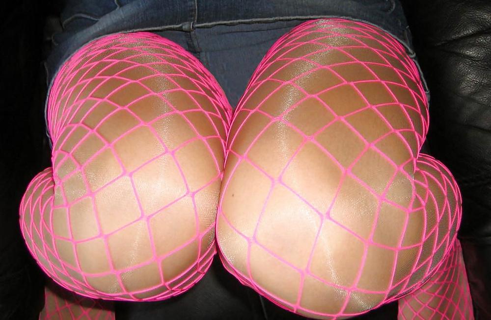 17P Long Legs in Pink Pantyhose