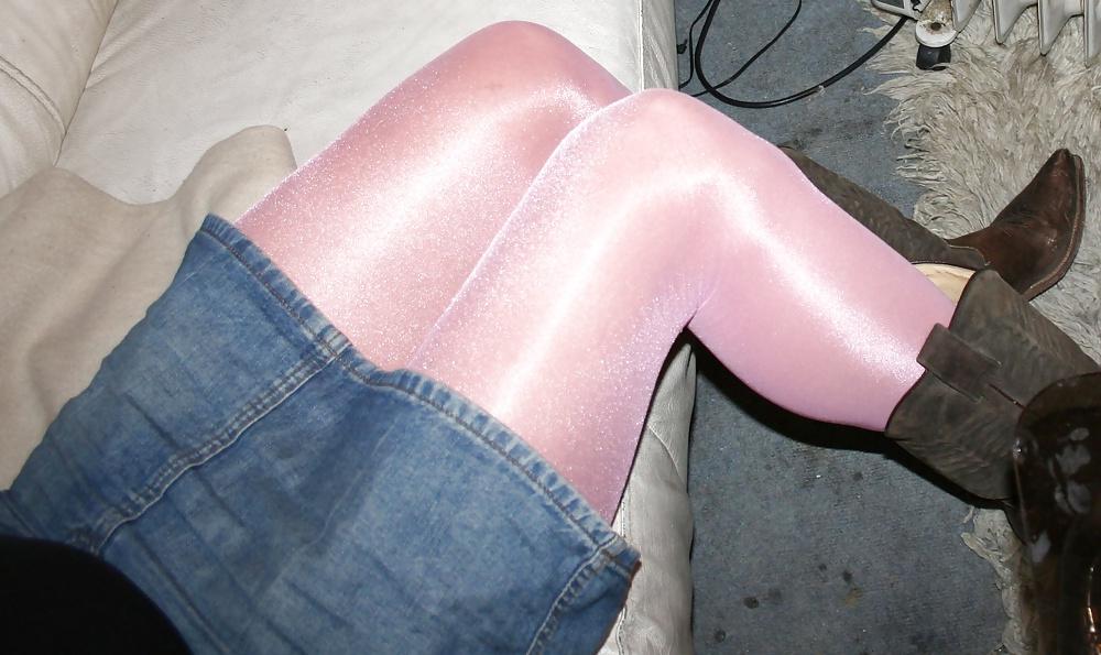 17P Long Legs in Pink Pantyhose