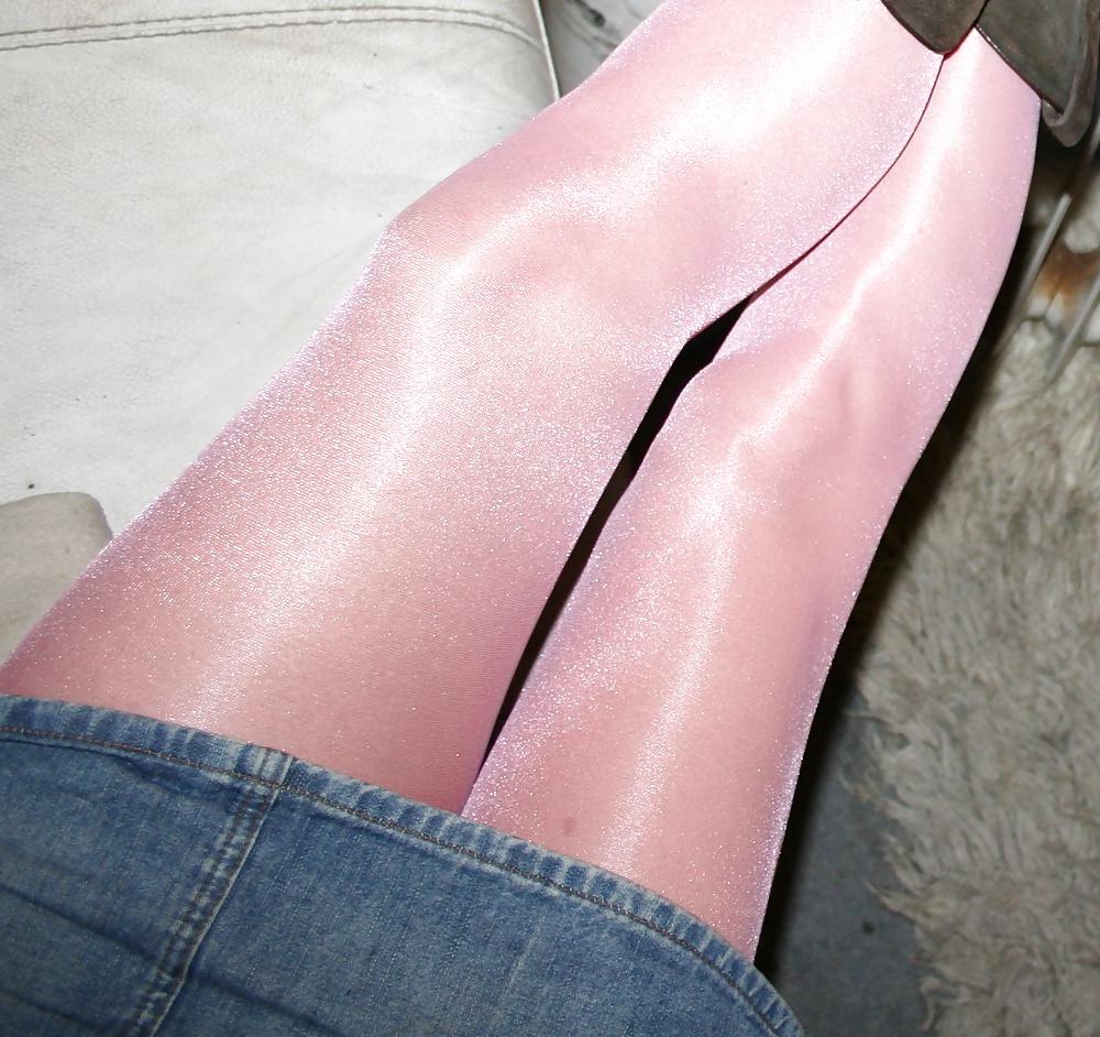 17P Long Legs in Pink Pantyhose