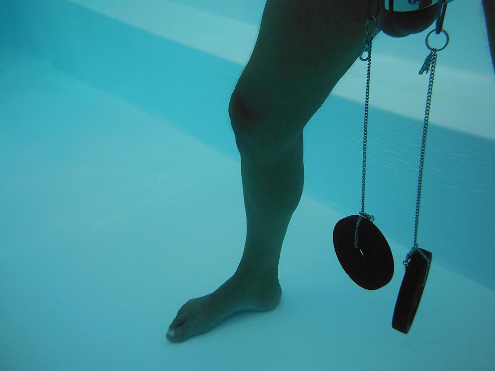 25P Cage et Ballstretcher avec poids et aspirateur piscine