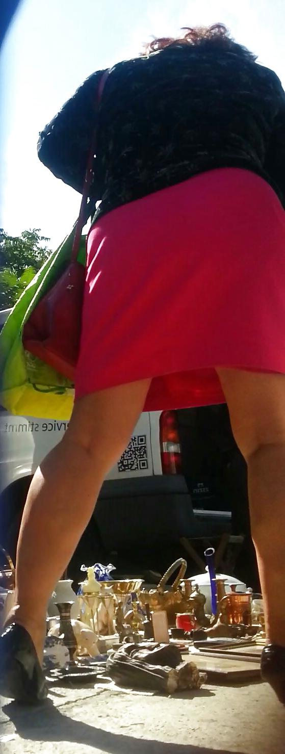 6P Spy sexy mature skirt and feet romanian