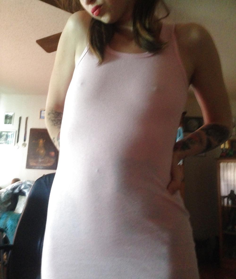 18P Thick Mixed Chubby Wife -- Her Friend Little Red
