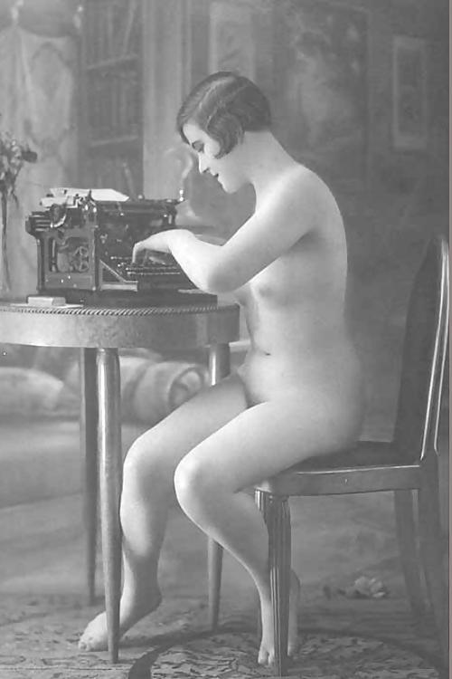 25P Working in the nude 8