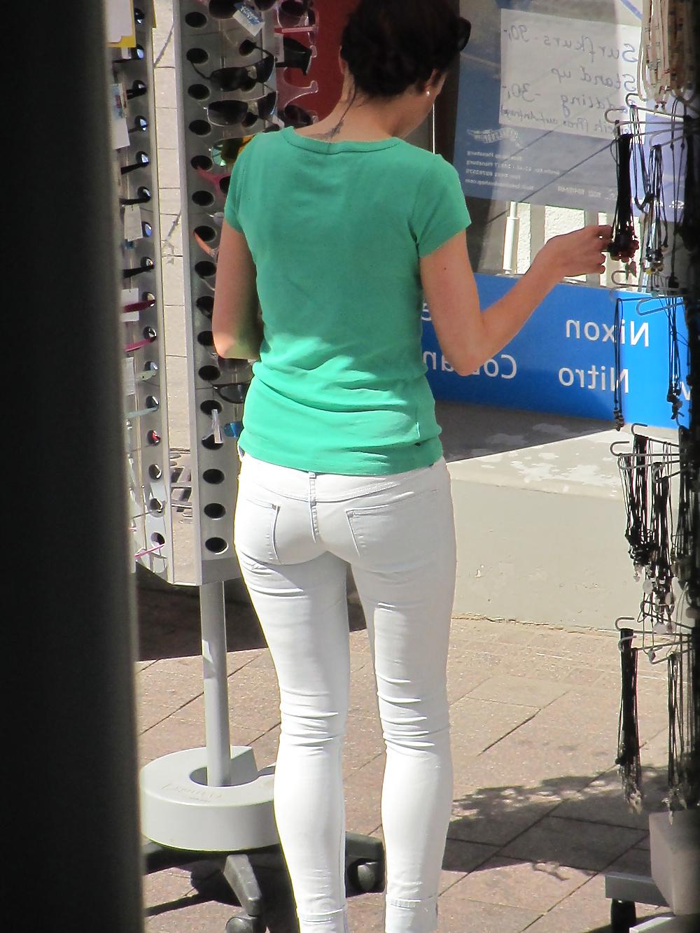 25P Jeans Ass 16 Voyeur