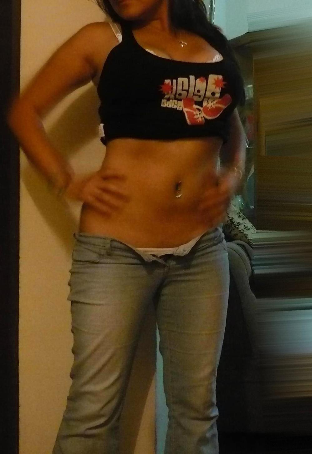 9P Latina milf with body