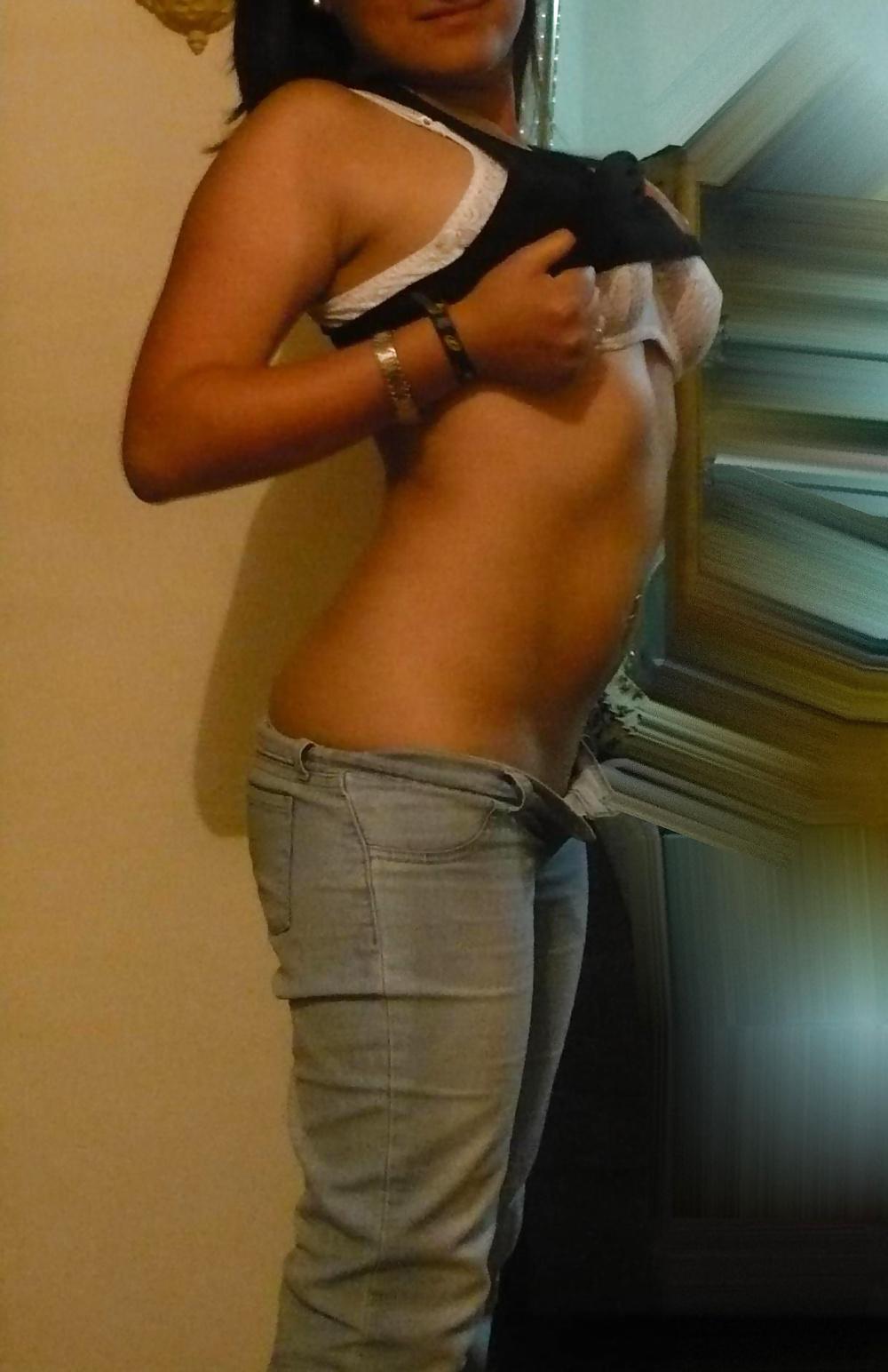 9P Latina milf with body