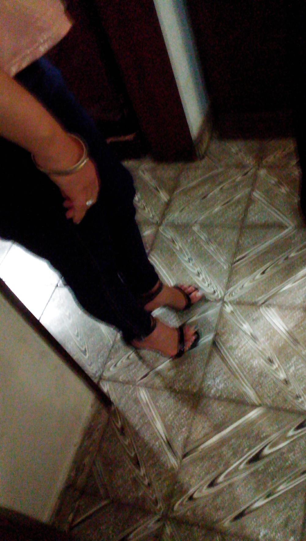 4P Sexy latina feet