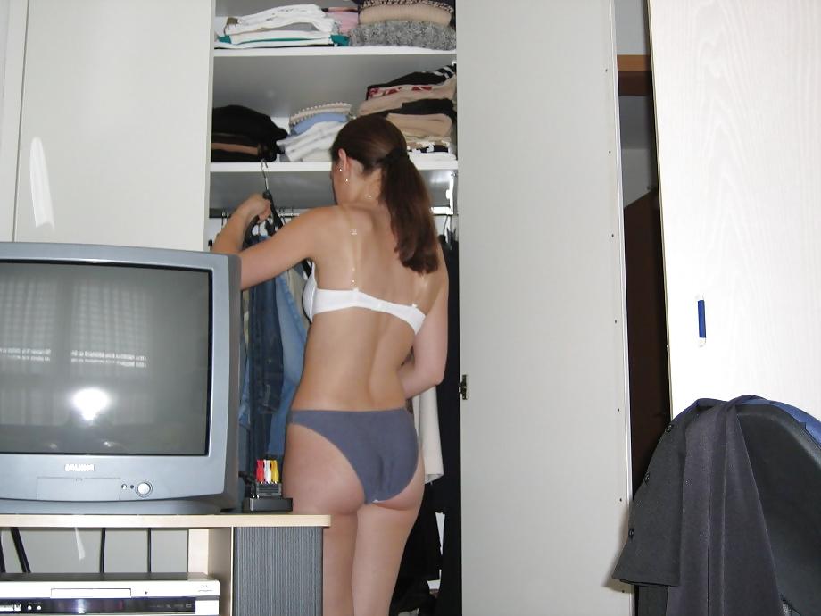 25P Holiday Snaps of a Cute Girl