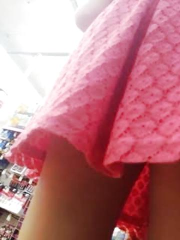 11P Upskirts 08 09 14