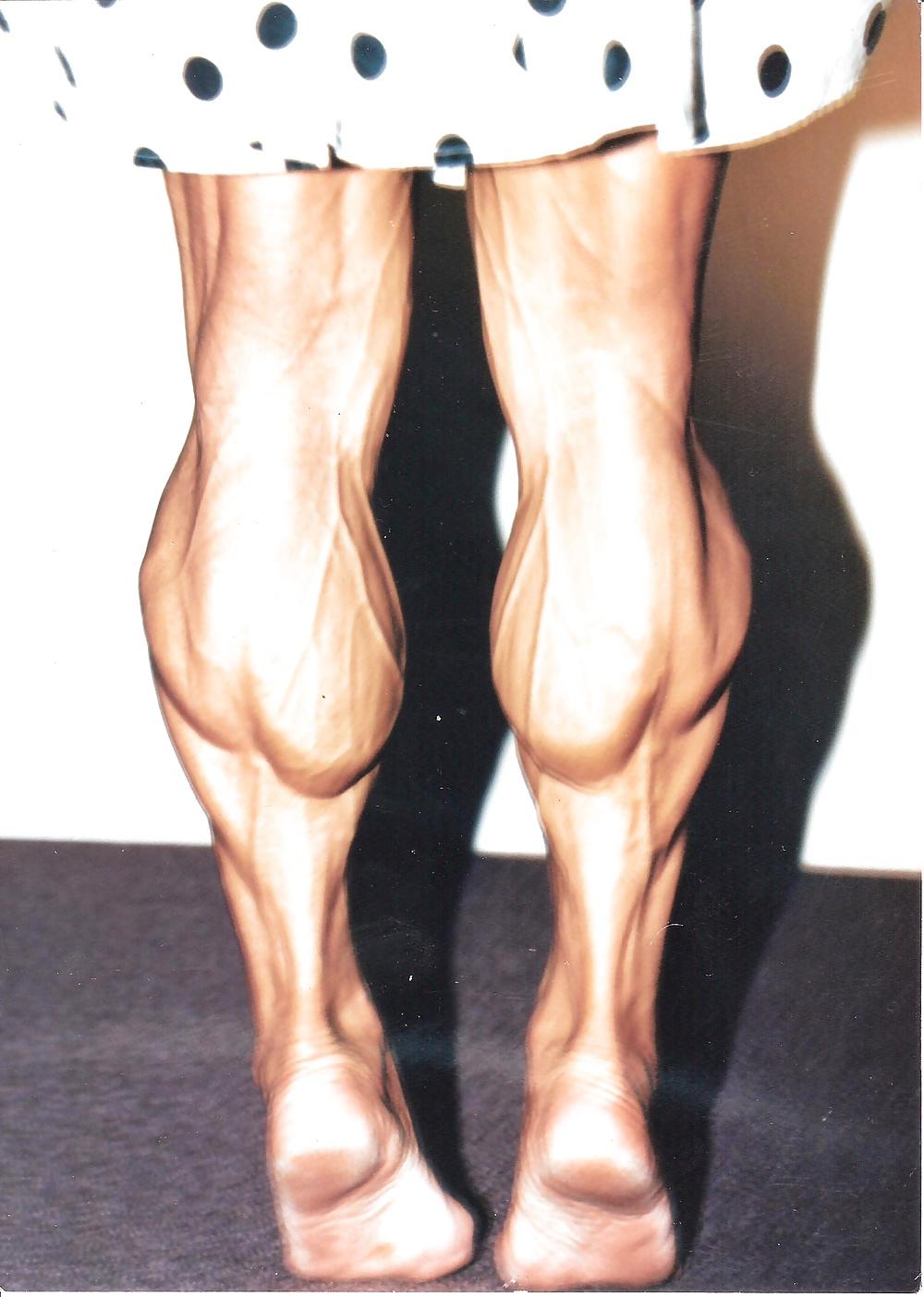 10P Yvonne McCoy - female bodybuilder