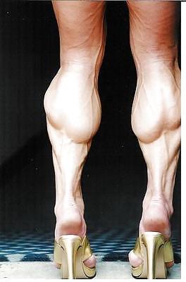 10P Yvonne McCoy - female bodybuilder