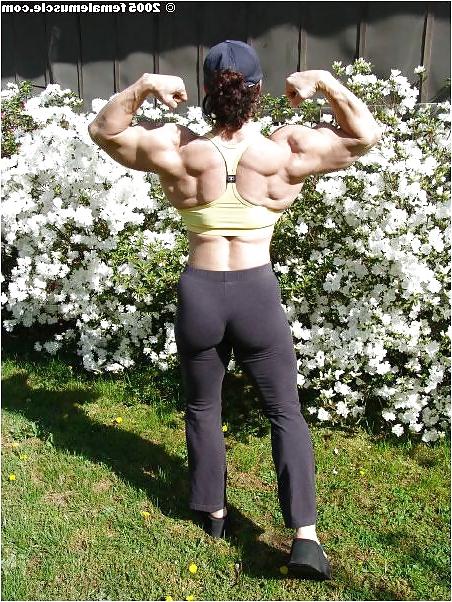 25P Annie Rivieccio - female bodybuilder