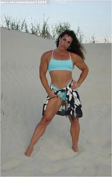 25P Annie Rivieccio - female bodybuilder