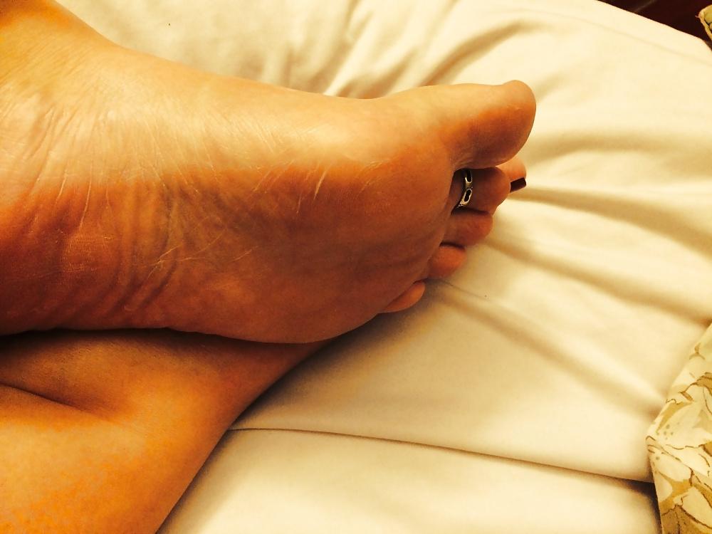 18P BBW Friend's Amature Wrinkly Soles