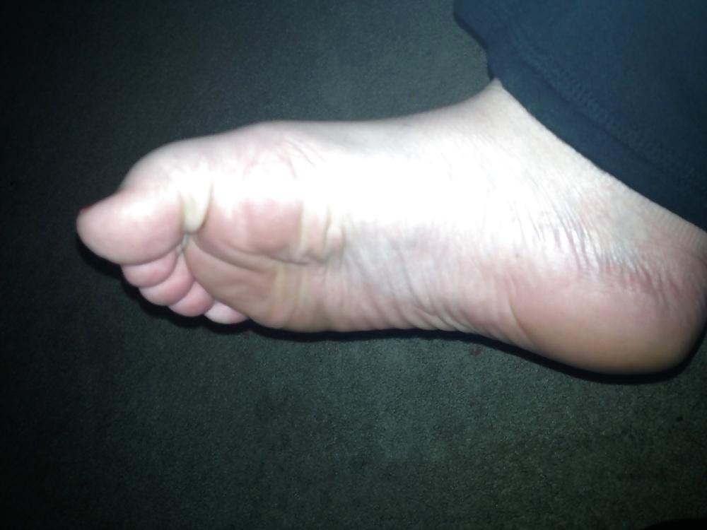 18P BBW Friend's Amature Wrinkly Soles