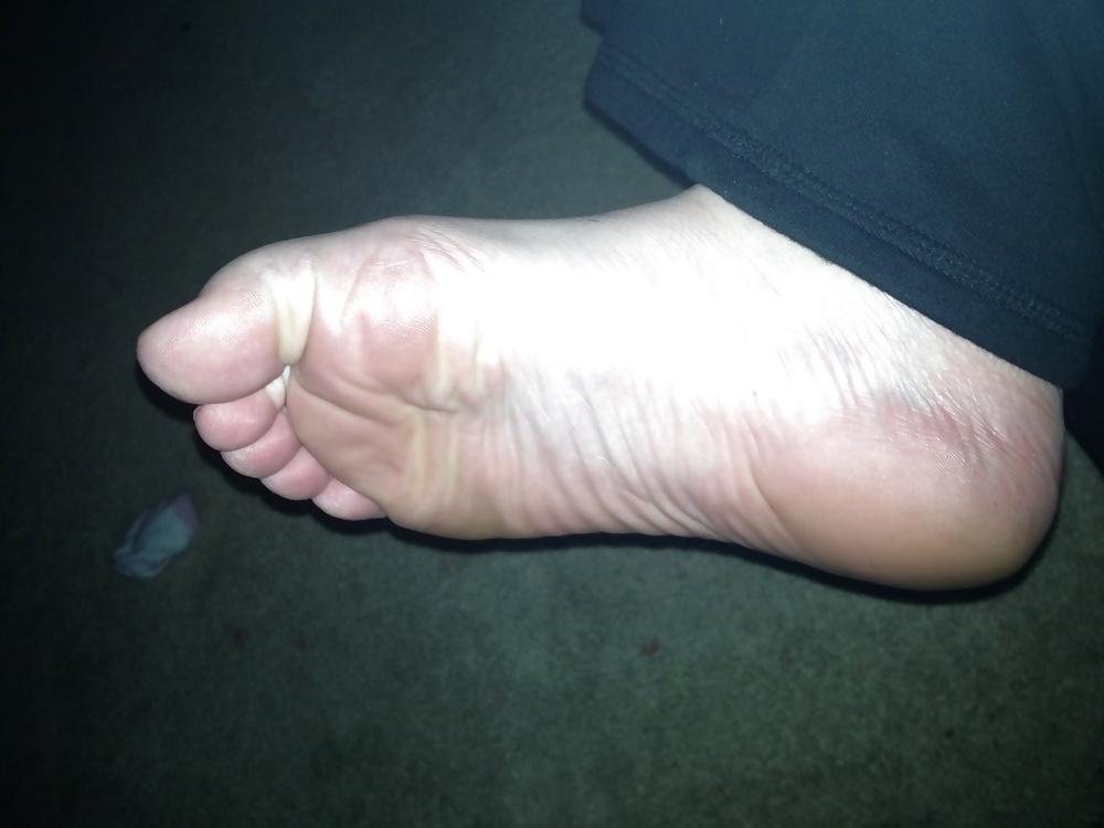 18P BBW Friend's Amature Wrinkly Soles