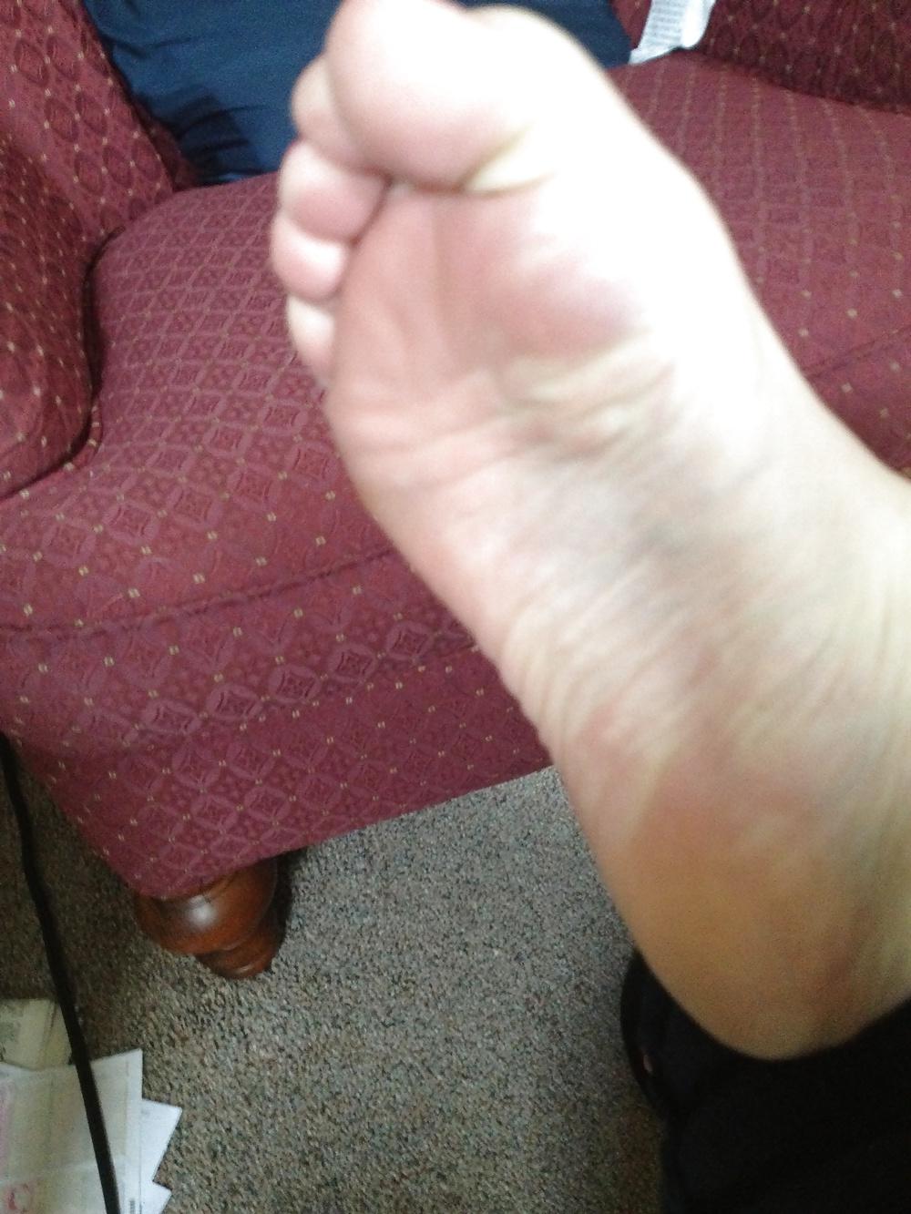 18P BBW Friend's Amature Wrinkly Soles