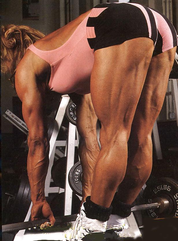 19P Gayle Moher-Female bodybuilder 