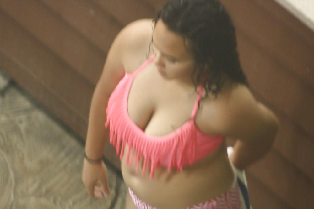 25P Candid water park sluts