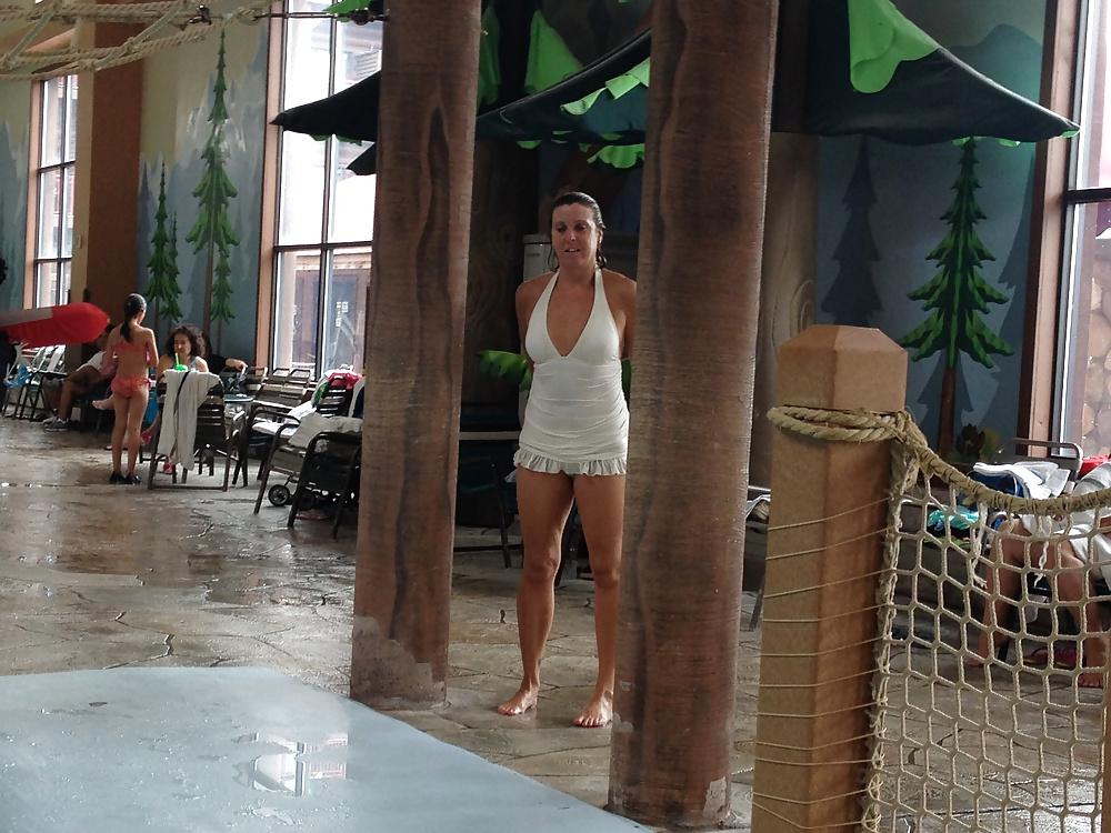 25P Candid water park sluts