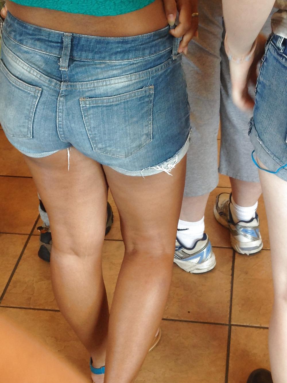 25P Candid water park sluts