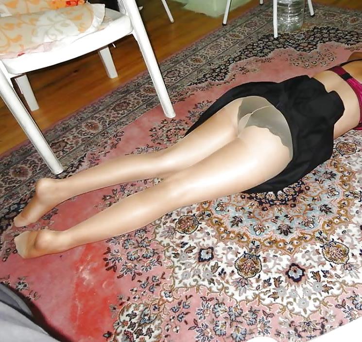 21P Sexy Turkish Friend  in Nylons