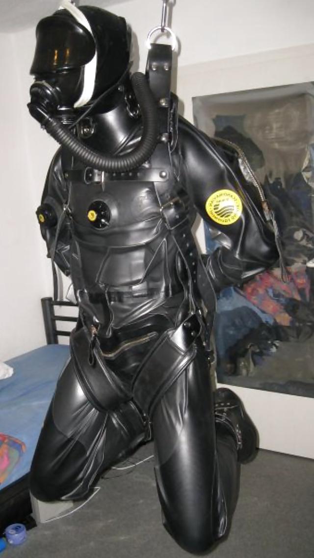 25P Heavy Male bondage