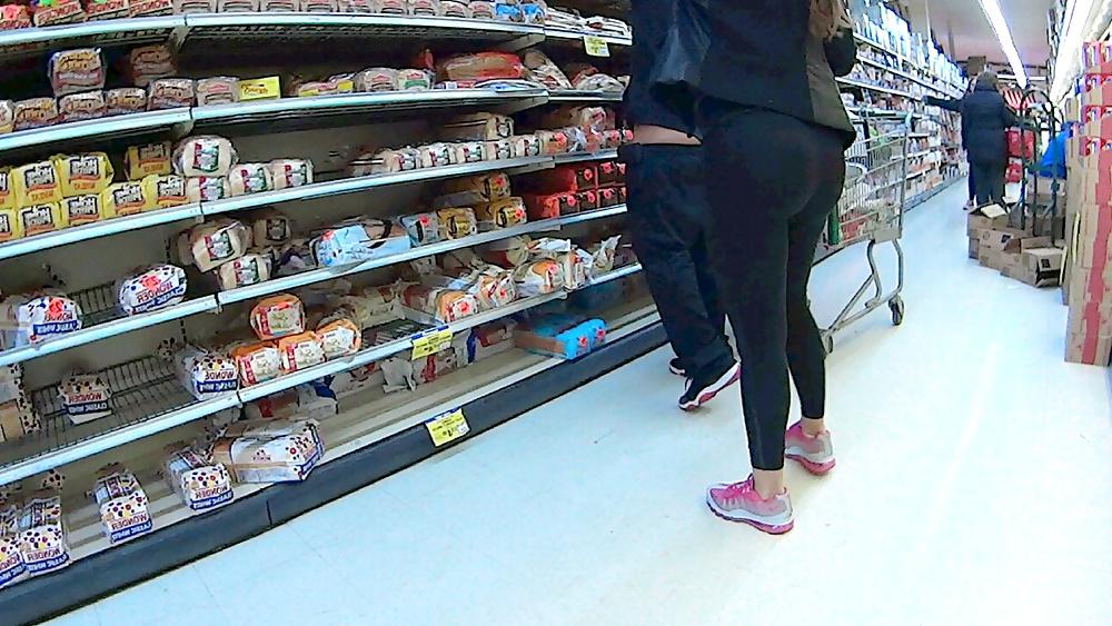 12P Another Incredible Spandex Latina Ass