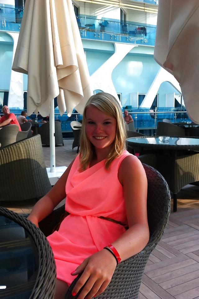 23P Dutch slut 83