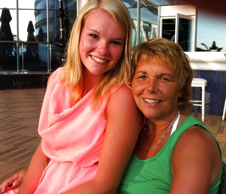 23P Dutch slut 83