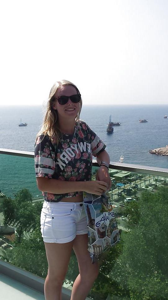 23P Dutch slut 83